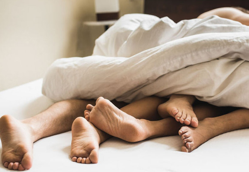 Three veets out of the bed
