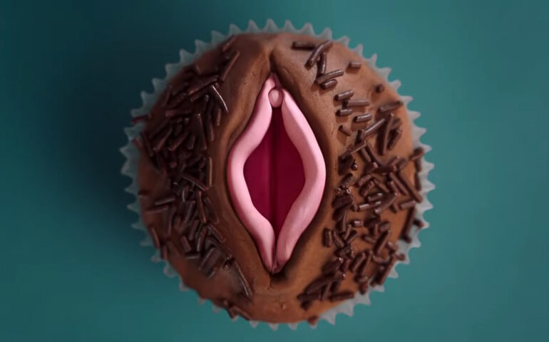 Cupcake looking like a vagina