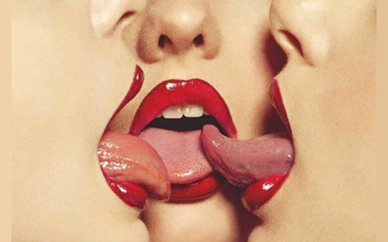 Three women tongue eachother